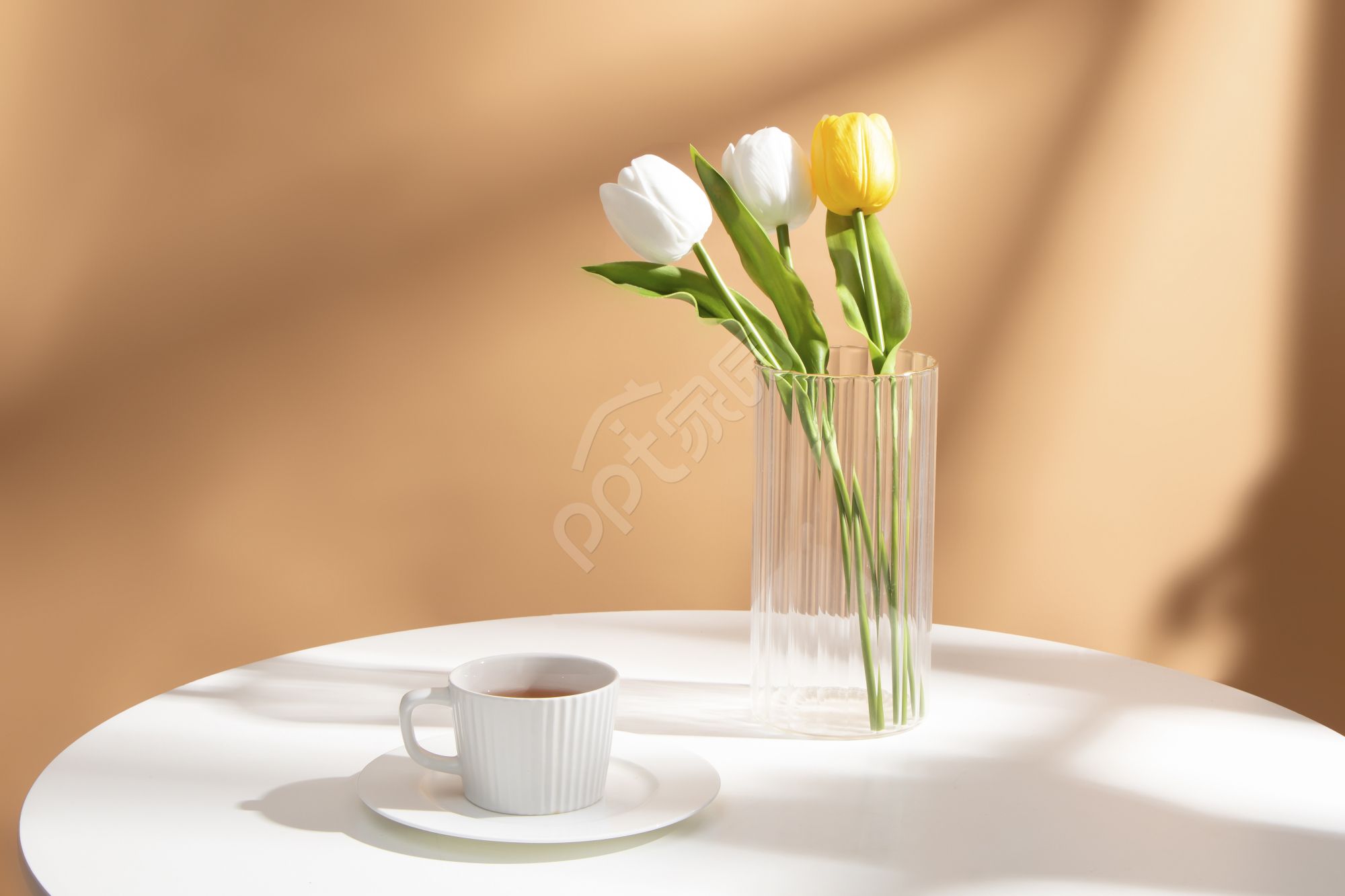 精致下午茶白色郁金香鲜花咖啡餐饮美食高清PPT背景图片